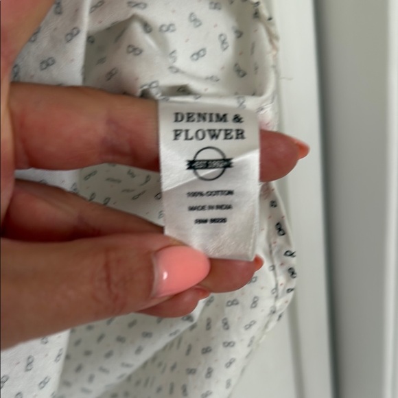 Casual Button Down Shirt with glasses Pattern - Picture 6 of 6